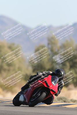 media/Oct-25-2025-Race Pace (Sat) [[47cce5476f]]/Non Verified (1st 20 Minutes of Every Hour)/6-Turn 7 (1pm)/